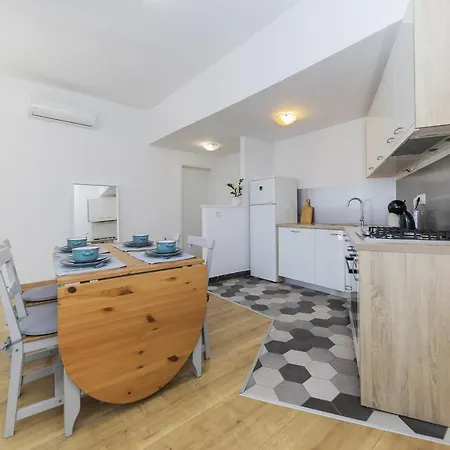 Apartment 23 With Free Private Parking Zadar Exterior photo