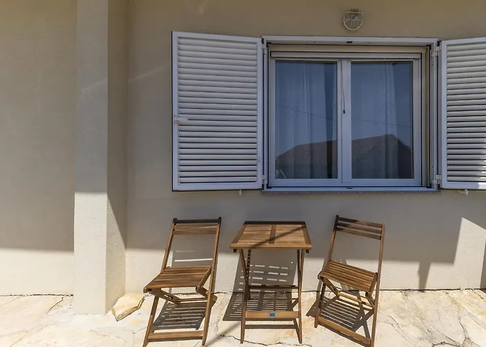Apartment 23 With Free Private Parking